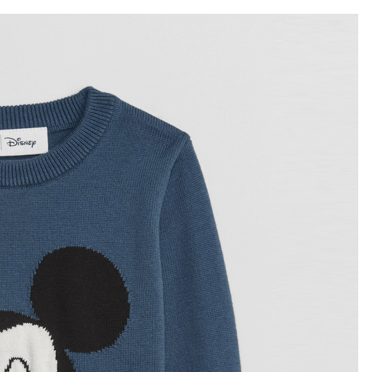 GAP_Disney100_DT_Prod1_02