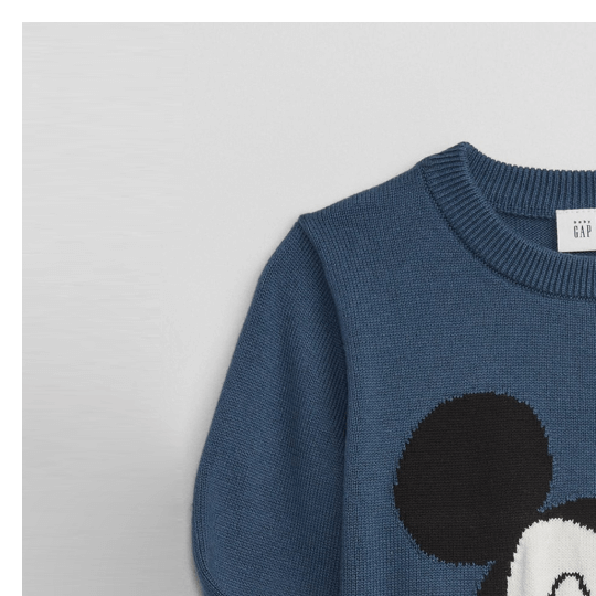 GAP_Disney100_DT_Prod1_01