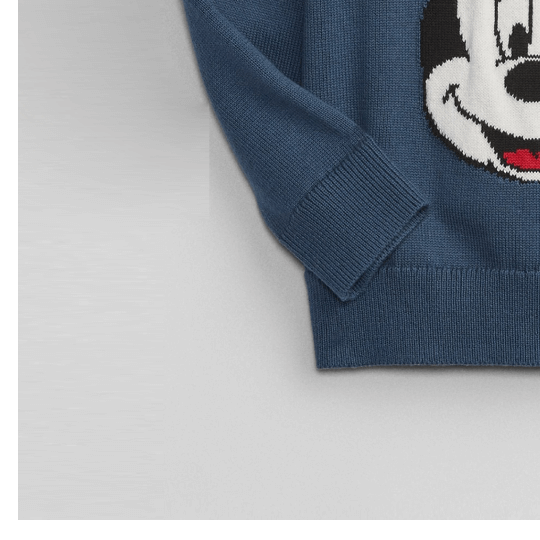 GAP_Disney100_DT_Prod1_05